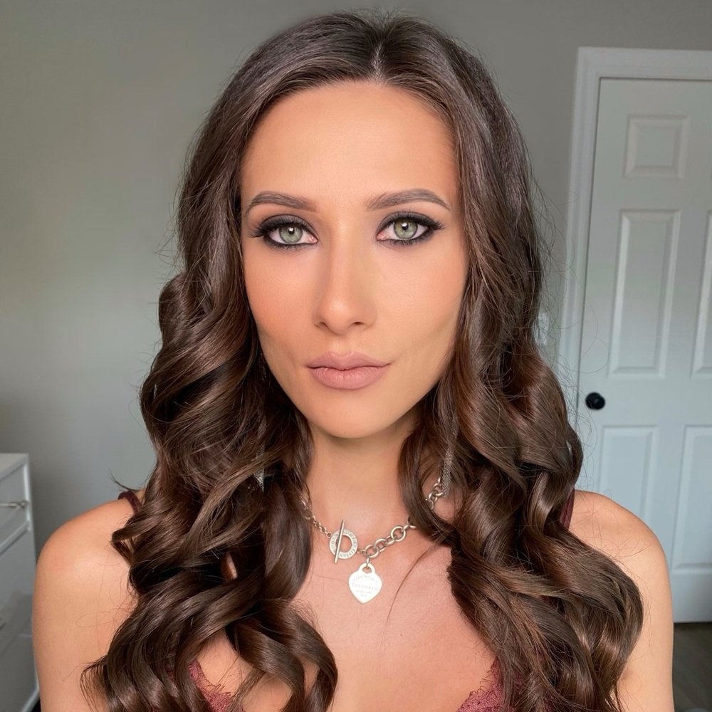 Meet your Posher, Anastasiia